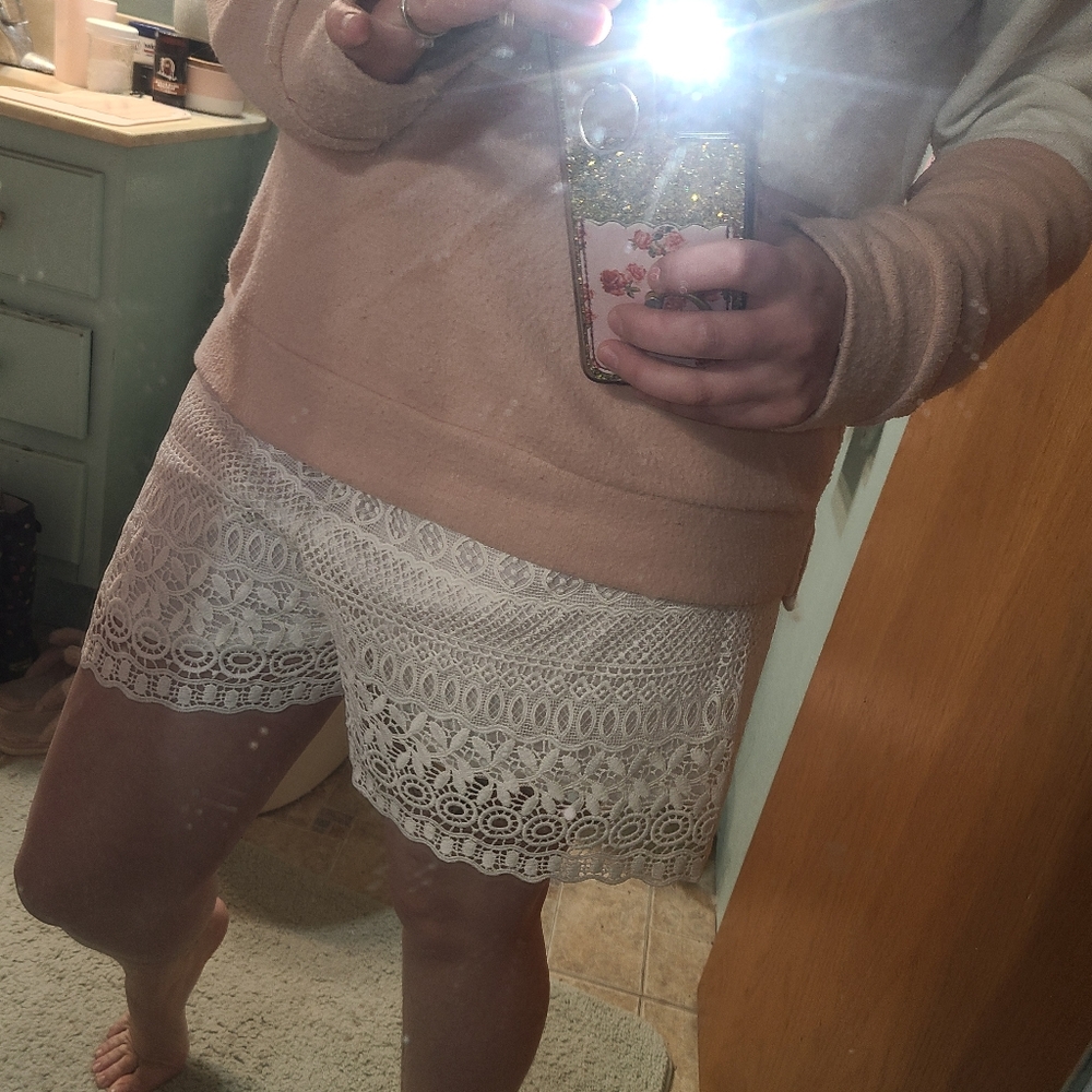 2-3XL ☆ Crochet Lace Short ☆